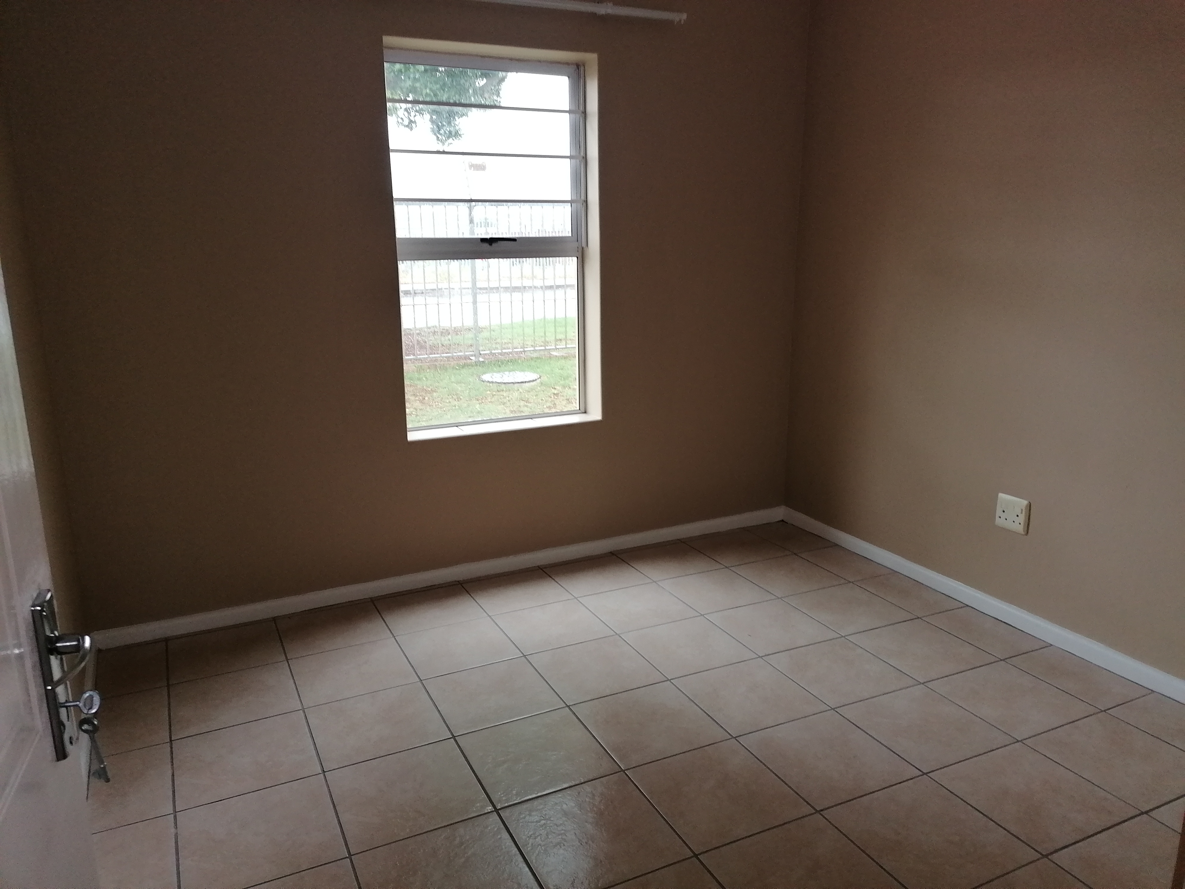 To Let 2 Bedroom Property for Rent in Protea Heights Western Cape